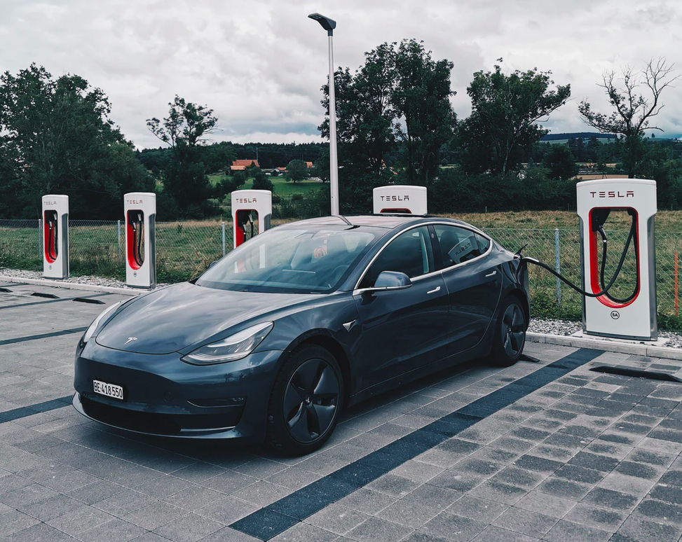 Kritik an Tesla-Autofabrik: „Ein Elektromotor macht noch keine Verkehrswende!“