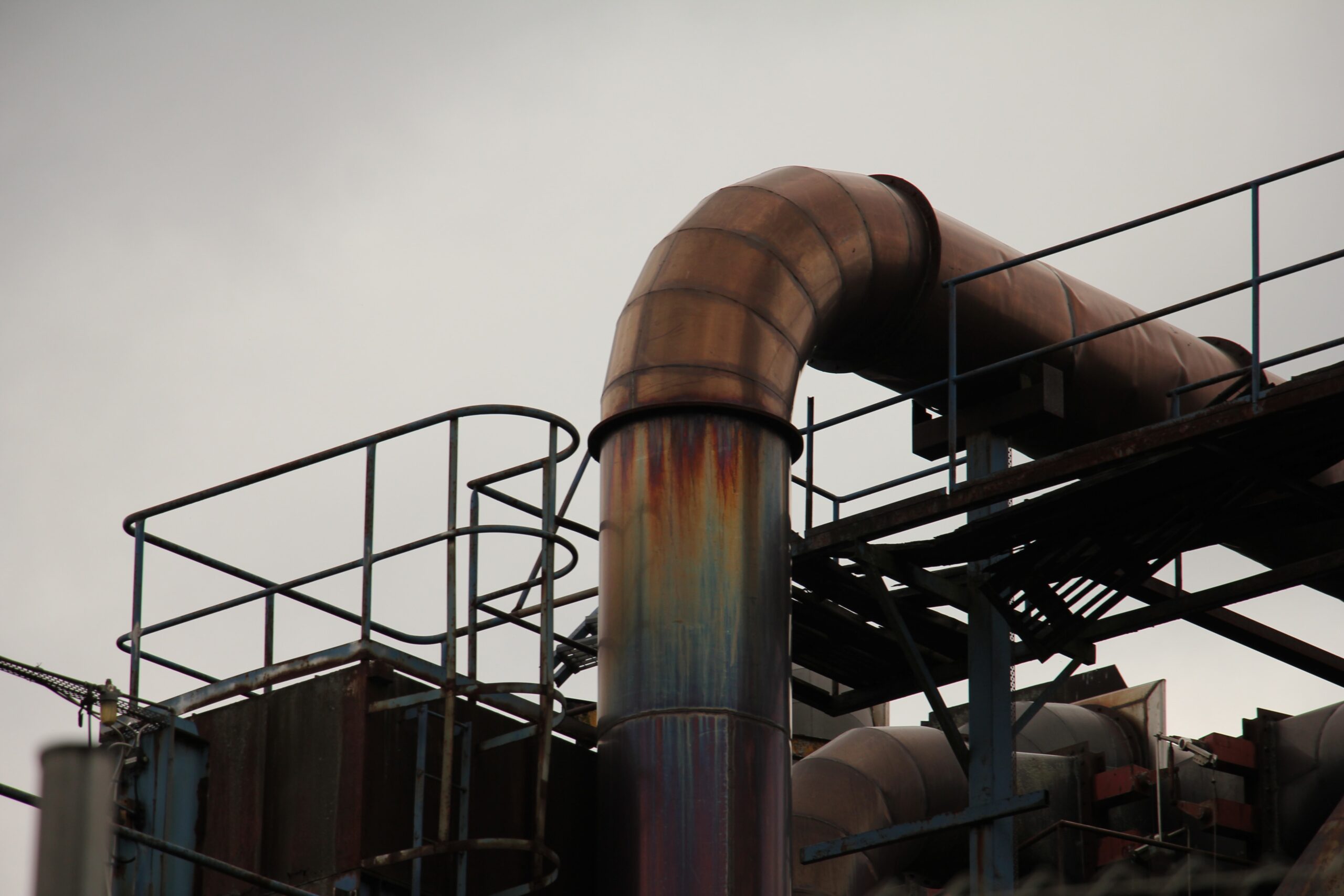 La réforme du traité sur la Charte de l'énergie permet aux tueurs du climat de continuer à vivre